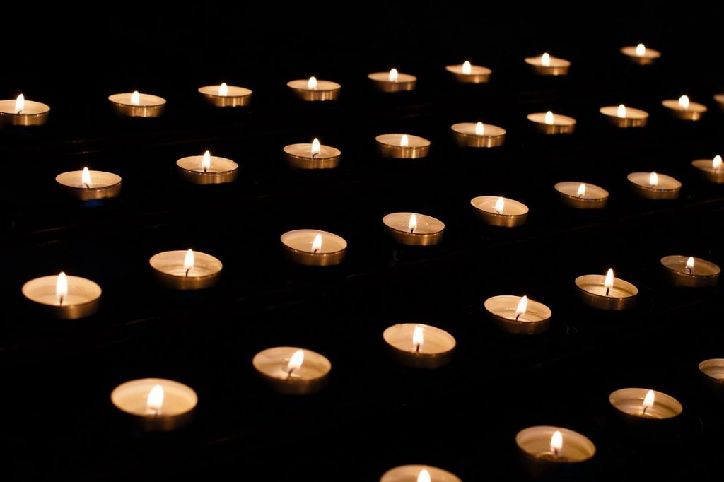 candle, memory, memorial service-1521246.jpg